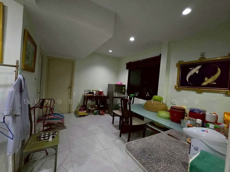 4-BR House, Bangkok, Bang Khae, Bangkok, 4 Bedrooms, 220 sqm, Single Detached House For Sale, by Trinnaya Dungsirisangthong, 500408855 - DDproperty.com