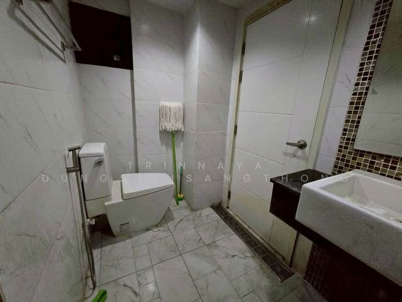 บ้าน 4-ห้องนอน, กรุงเทพ, บางแค, กรุงเทพ, 220 ตร.ม., บ้านเดี่ยว ขาย, โดย Trinnaya Dungsirisangthong, 500408855 - DDproperty.com