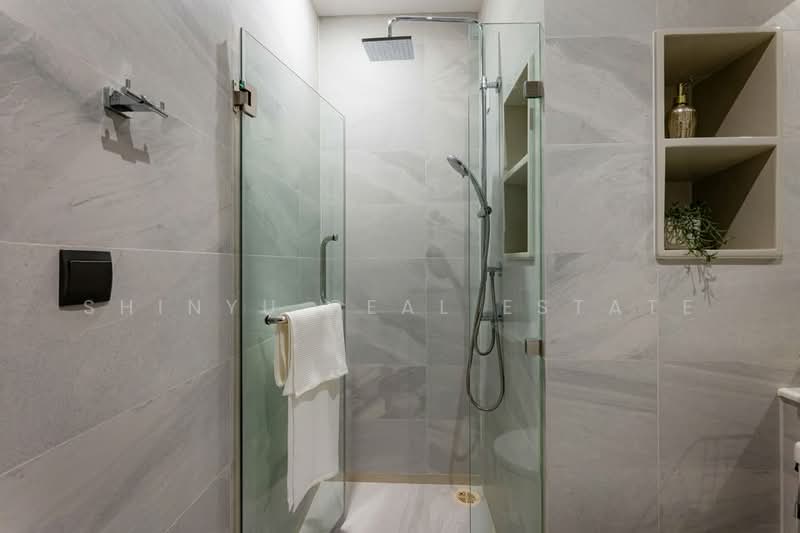 Rhythm Ekkamai Estate, Bangkok, Soi Sukhumvit 63, Khlongtoei Nua, Watthana, Bangkok, 2 Bedrooms, 82 sqm, Condo For Rent, by Shinyu Real Estate, 500408857 - DDproperty.com