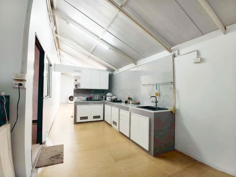 บ้านคุ้มเกล้า, Bangkok, Lam Pla Tiew, Lat Krabang, Bangkok, 3 Bedrooms, 150 sqm, Single Detached House For Sale, by The Best Property ดา, 500408886 - DDproperty.com