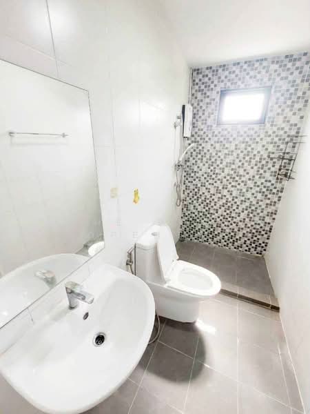 J City Sukhumvit - Phraeksa, Samut Prakan, Phraeksa, Muang Samut Prakarn, Samut Prakan, 5 Bedrooms, 150 sqm, Townhouse For Sale, by The Best Property โจ, 500408887 - DDproperty.com