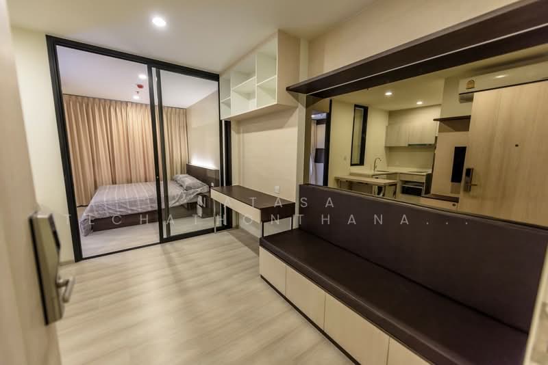 Life Asoke, Bangkok, Asoke-Dindang Road, Bang Kapi, Huai Khwang, Bangkok, 1 Bedroom, 35 sqm, Condo For Rent, by Natasa Techathonthanakhun, 500408924 - DDproperty.com