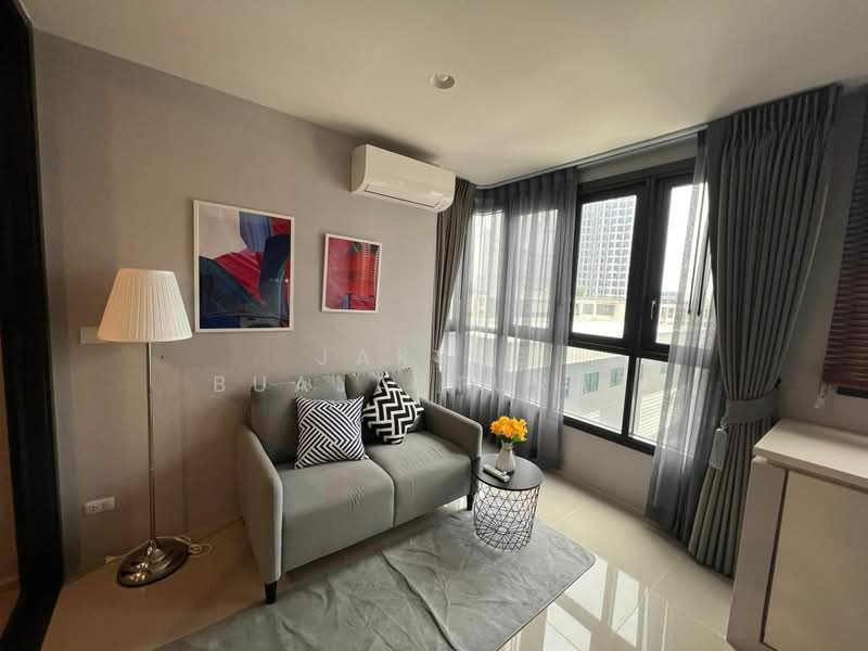 XT Huaikhwang, Bangkok, 244 Ratchadaphisek Road, Huai Khwang, Bangkok, 1 Bedroom, 30 sqm, Condo For Rent, by Jakree Buajatturat, 500409038 - DDproperty.com