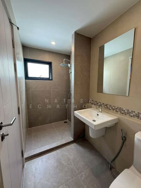 PLEX Onnut - Wongwaen, Bangkok, Sukhaphiban 2 Road, Dok Mai, Prawet, Bangkok, 3 Bedrooms, 76 sqm, Townhouse For Sale, by Natasa Techathonthanakhun, 500409057 - DDproperty.com