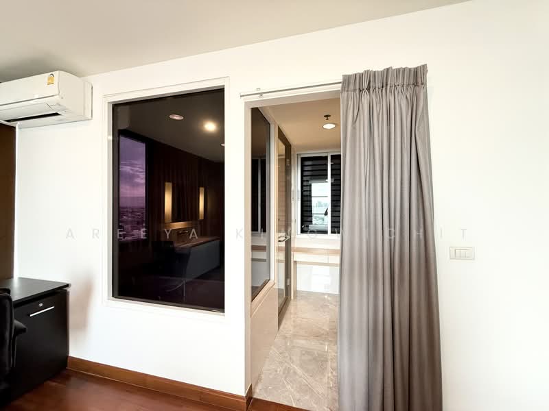 Rhythm Ratchada, Bangkok, 558 Ratchadaphisek Road, Samsen Nok, Huai Khwang, Bangkok, 2 Bedrooms, 73 sqm, Condo For Rent, by Areeya Kingwichit, 500409103 - DDproperty.com