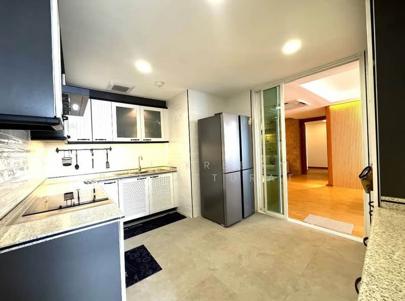 President Park Sukhumvit 24, Bangkok, 99 Sukhumvit 24 Alley, Khlongtoei Nua, Watthana, Bangkok, 3 Bedrooms, 223 sqm, Condo For Rent, by Jakree Buajatturat, 500409104 - DDproperty.com