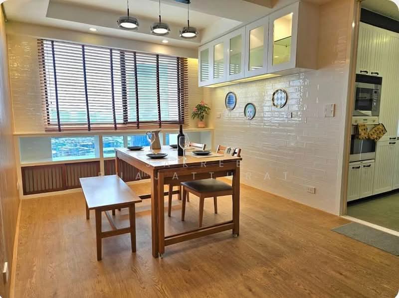 President Park Sukhumvit 24, Bangkok, 99 Sukhumvit 24 Alley, Khlongtoei Nua, Watthana, Bangkok, 3 Bedrooms, 223 sqm, Condo For Rent, by Jakree Buajatturat, 500409104 - DDproperty.com