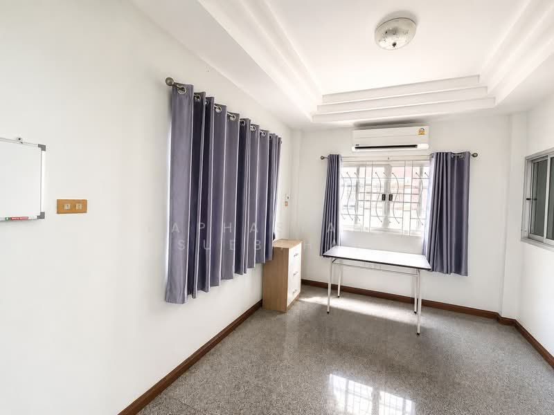 Baan Supakorn : บ้านศุภากร, นนทบุรี, ถนน บางกรวย - กรุงเทพ, ไทรน้อย, นนทบุรี, 180 ตร.ม., ทาวน์เฮ้าส์ ขาย, โดย Laphasrada Suebthai, 500409109 - DDproperty.com