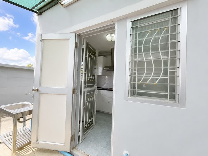 Baan Supakorn : บ้านศุภากร, นนทบุรี, ถนน บางกรวย - กรุงเทพ, ไทรน้อย, นนทบุรี, 180 ตร.ม., ทาวน์เฮ้าส์ ขาย, โดย Laphasrada Suebthai, 500409109 - DDproperty.com