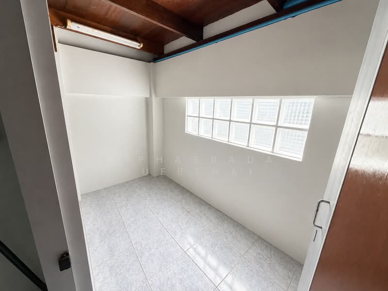 Baan Supakorn, Nonthaburi, Bang Kruai Road - Bangkok, Sai Noi, Nonthaburi, 3 Bedrooms, 180 sqm, Townhouse For Sale, by Laphasrada Suebthai, 500409109 - DDproperty.com