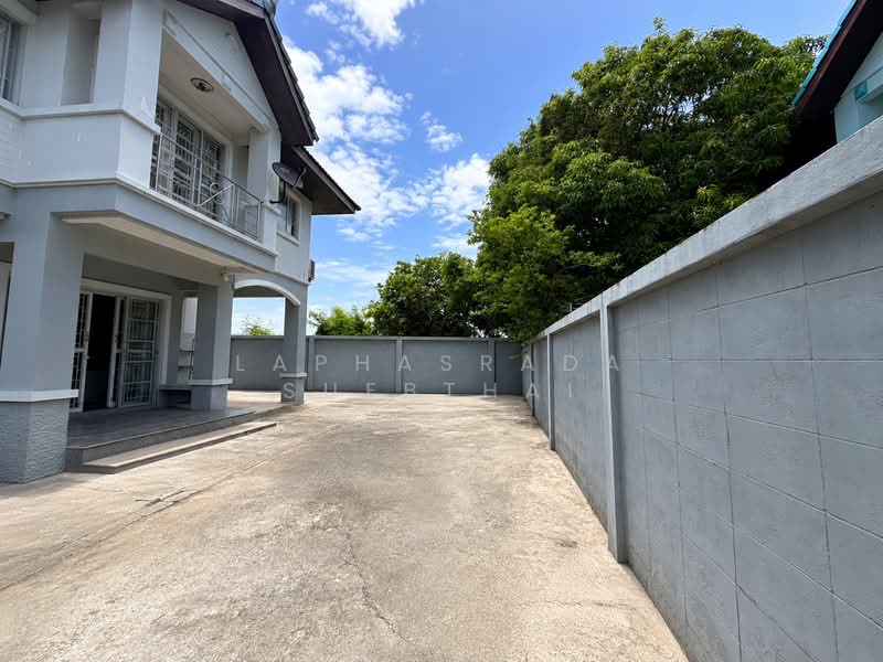 Baan Supakorn, Nonthaburi, Bang Kruai Road - Bangkok, Sai Noi, Nonthaburi, 3 Bedrooms, 180 sqm, Townhouse For Sale, by Laphasrada Suebthai, 500409109 - DDproperty.com