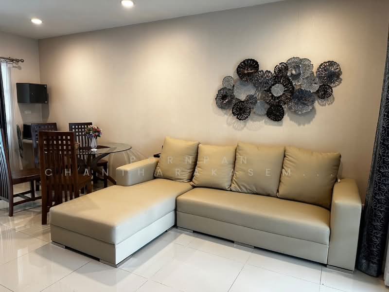 Baan Klang Muang Rama 9-Krungthep Kreetha, Bangkok, Soi Kanchanaphisek 23, Saphan Sung, Bangkok, 3 Bedrooms, 88 sqm, Townhouse For Rent, by Pornpan Chantharakasemchai, 500409145 - DDproperty.com