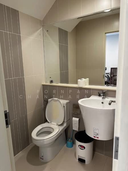 Baan Klang Muang Rama 9-Krungthep Kreetha, Bangkok, Soi Kanchanaphisek 23, Saphan Sung, Bangkok, 3 Bedrooms, 88 sqm, Townhouse For Rent, by Pornpan Chantharakasemchai, 500409145 - DDproperty.com