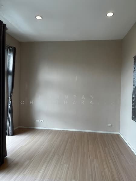 Baan Klang Muang Rama 9-Krungthep Kreetha, Bangkok, Soi Kanchanaphisek 23, Saphan Sung, Bangkok, 3 Bedrooms, 88 sqm, Townhouse For Rent, by Pornpan Chantharakasemchai, 500409145 - DDproperty.com