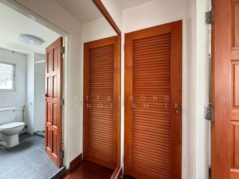 15 Suite, Bangkok, 73 1 Sukhumvit 15, Khlongtoei Nua, Watthana, Bangkok, 1 Bedroom, 87 sqm, Condo For Rent, by NATTAPHONG Yodmanotham (K. Book), 500409149 - DDproperty.com