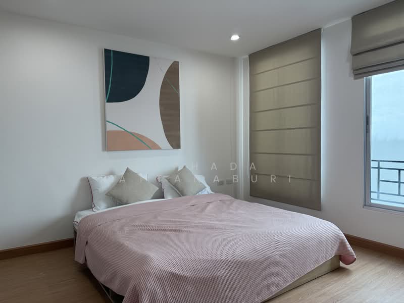 Baan Klang Muang British Town Srinakarin, Samut Prakan, Soi Baan Klang Muang British Town Srinakarin, Bang Kaeo, Bang Plee, Samut Prakan, 3 Bedrooms, 230 sqm, Townhouse For Sale, by Paphada Rattanaburi, 500409244 - DDproperty.com