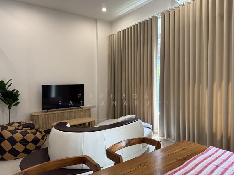 Baan Klang Muang British Town Srinakarin, Samut Prakan, Soi Baan Klang Muang British Town Srinakarin, Bang Kaeo, Bang Plee, Samut Prakan, 3 Bedrooms, 230 sqm, Townhouse For Rent, by Paphada Rattanaburi, 500409250 - DDproperty.com