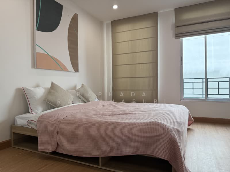 Baan Klang Muang British Town Srinakarin, Samut Prakan, Soi Baan Klang Muang British Town Srinakarin, Bang Kaeo, Bang Plee, Samut Prakan, 3 Bedrooms, 230 sqm, Townhouse For Rent, by Paphada Rattanaburi, 500409250 - DDproperty.com