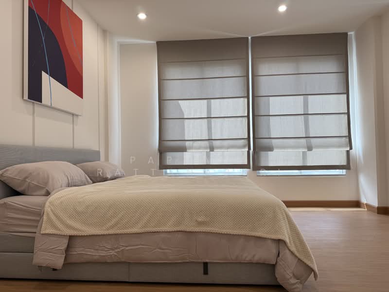 Baan Klang Muang British Town Srinakarin, Samut Prakan, Soi Baan Klang Muang British Town Srinakarin, Bang Kaeo, Bang Plee, Samut Prakan, 3 Bedrooms, 230 sqm, Townhouse For Rent, by Paphada Rattanaburi, 500409250 - DDproperty.com