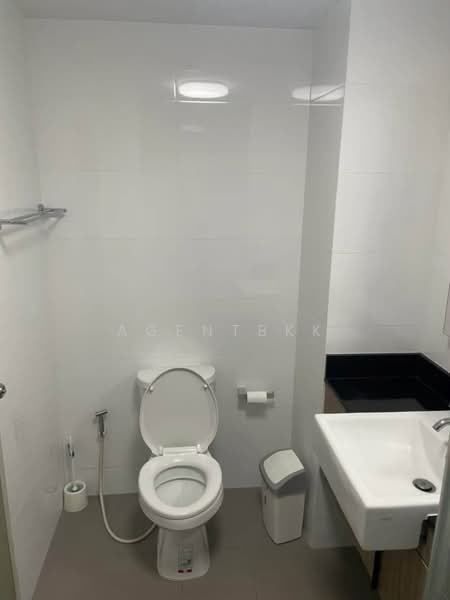 Chapter One The Campus Ladprao 1, Bangkok, Soi Ladprao 1 Ladprao Road, Jom Phon, Chatuchak, Bangkok, 1 Bedroom, 30 sqm, Condo For Rent, by Agentbkk, 500409257 - DDproperty.com