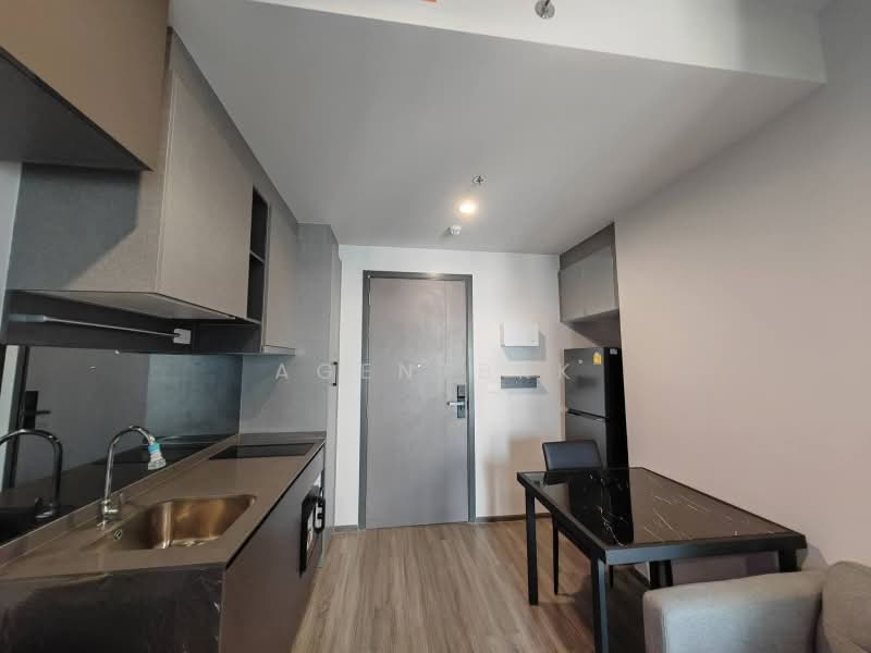 IDEO Q Chula - Samyan, Bangkok, 660-662 Rama 4 Road, Maha Phrutharam, Bang Rak, Bangkok, 1 Bedroom, 34 sqm, Condo For Rent, by Agentbkk, 500409259 - DDproperty.com