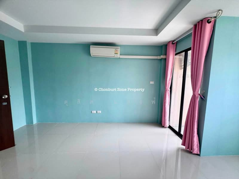 ขายอาคารพาณิชย์ 3 ชั้นทำเลดี แหลมฉบัง ใกล้สุขุมวิท ศรีราชา, Chon Buri (Pattaya), Thung Suk La, Si Racha, Chon Buri (Pattaya), , 205 sqm, Shophouse For Sale, by Dusit Saengfa, 500409263 - DDproperty.com