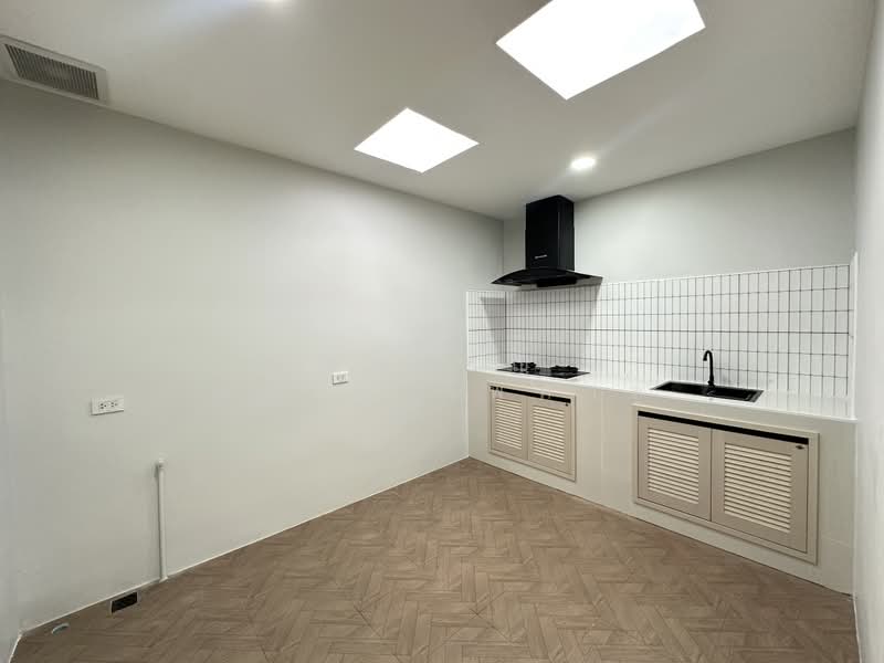 รามอินทรา40, Bangkok, รามอินทรา, Nuan Chan, Bueng Kum, Bangkok, 2 Bedrooms, 120 sqm, Townhouse For Sale, by Tanavitch Mahapornpaisarn, 500409268 - DDproperty.com