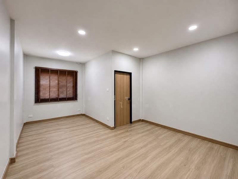 รามอินทรา40, Bangkok, รามอินทรา, Nuan Chan, Bueng Kum, Bangkok, 2 Bedrooms, 120 sqm, Townhouse For Sale, by Tanavitch Mahapornpaisarn, 500409268 - DDproperty.com
