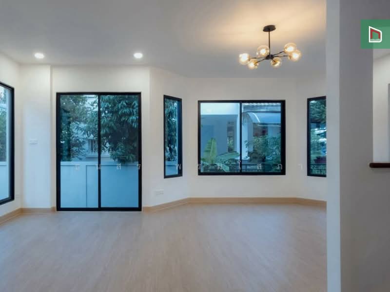 Mantana Pinklao-Rama 5, Nonthaburi, Nakhon In Road, Bang Khun Kong, Bang Kruai, Nonthaburi, 3 Bedrooms, 171 sqm, Single Detached House For Sale, by ธนสร พรมโสภา, 500409285 - DDproperty.com