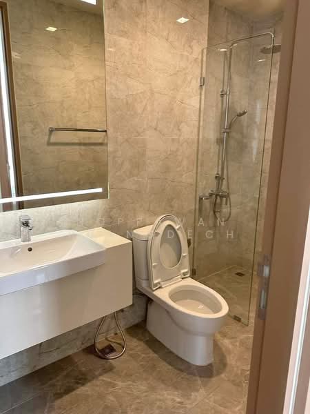 Noble Around Sukhumvit 33, Bangkok, 17 Soi Sukhumvit 33, Khlong Tan Nua, Watthana, Bangkok, 2 Bedrooms, 55 sqm, Condo For Rent, by Noppawan Ruangdech, 500409304 - DDproperty.com