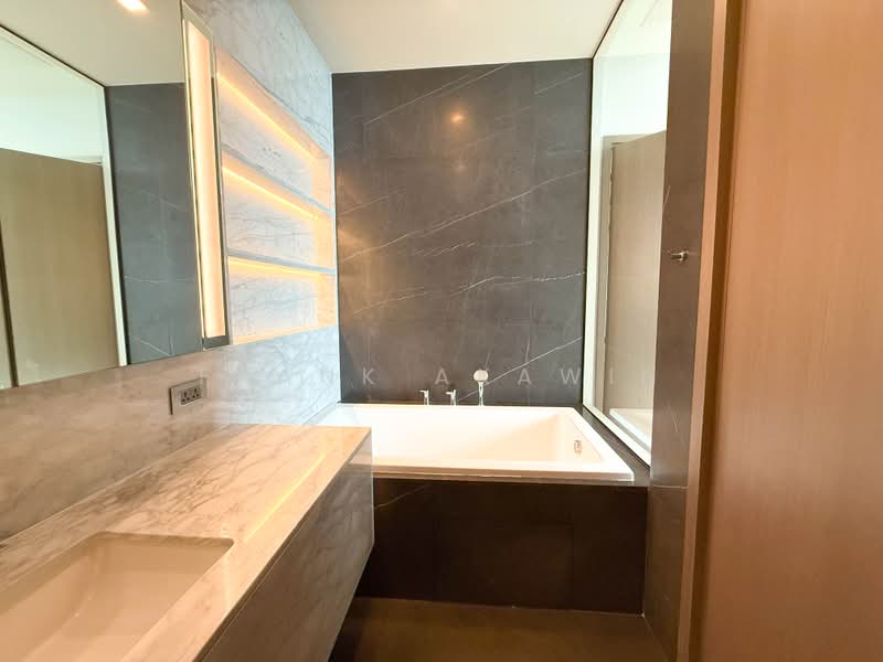The Monument Thonglor, Bangkok, 998 Thonglor Road, Khlong Tan Nua, Watthana, Bangkok, 3 Bedrooms, 253 sqm, Condo For Rent, by Frank Akawin, 500409311 - DDproperty.com