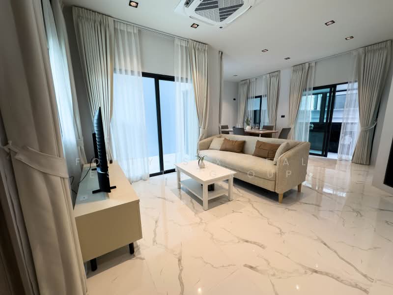 89 Residence Ratchada-Rama 9, Bangkok, Huai Khwang, Bangkok, 5 Bedrooms, 235 sqm, Single Detached House For Rent, by Forty-Six Real Estate Group, 500409324 - DDproperty.com