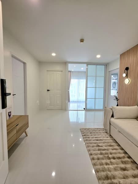 The Niche ID ลาดพร้าว 130, กรุงเทพ, 130 ซอย ลาดพร้าว130 (ไดร์ฟอินสแควร์ 5), คลองจั่น, บางกะปิ, กรุงเทพ, 43 ตร.ม., คอนโด ขาย, โดย คุณเหมียว, 500409333 - DDproperty.com