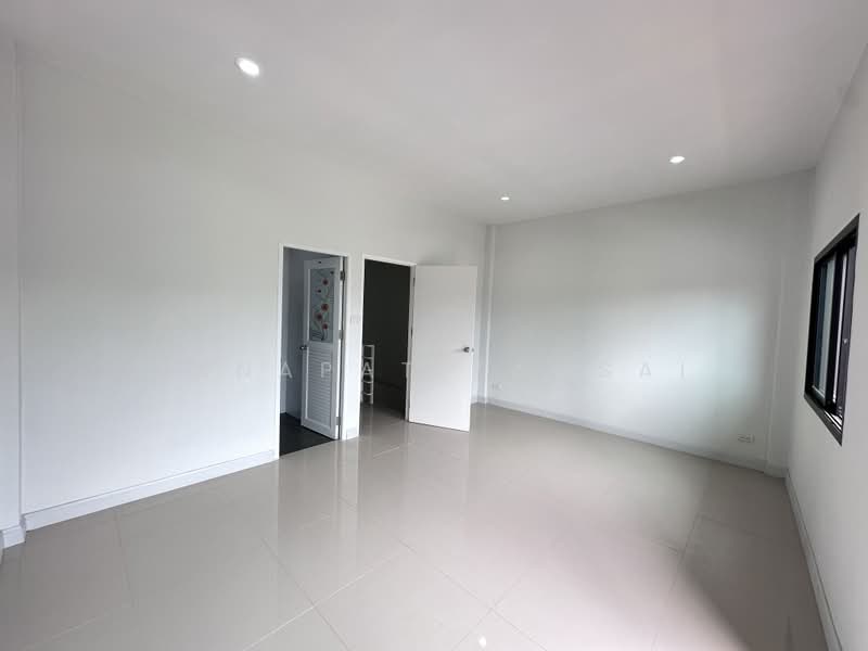 Baan Doo, Chiang Rai, Ban Du, Muang Chiang Rai, Chiang Rai, , 170 sqm, Shophouse For Sale, by Tanapat Yamsai, 500409335 - DDproperty.com