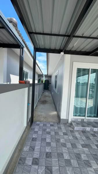 ให้เช่าบ้านเดี่ยว พร้อมอยุ่ นิคมพัฒนา ซอย10 ระยอง, Rayong, Mapkha, Nikhom Pattana, Rayong, 2 Bedrooms, 120 sqm, Single Detached House For Rent, by Dusit Saengfa, 500409376 - DDproperty.com