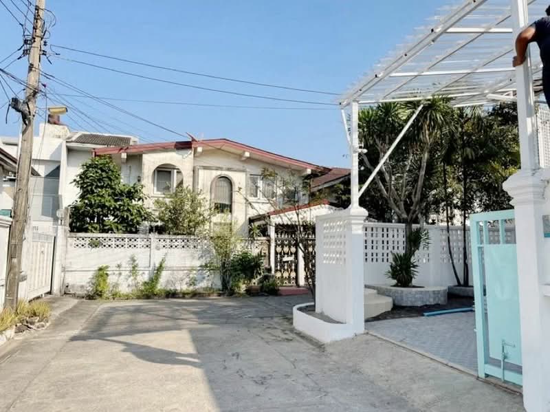ให้เช่าบ้านเดียว 2ชั้น ซอย ประดิพัทธ์ 15ราค่า 45,000บาท, Bangkok, ประดิพัทธ์, Phaya Thai, Bangkok, 8 Bedrooms, 28 sqm, Single Detached House For Rent, by อริย์ธัช นาใจคง, 500409383 - DDproperty.com