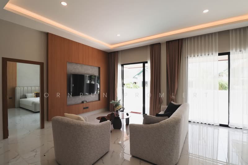 Paradise Hill 2, Chon Buri (Pattaya), Soi Bun Samphan 9, Nong Pru, Bang Lamung (Pattaya), Chon Buri (Pattaya), 4 Bedrooms, 516 sqm, Single Detached House For Rent, by Pornpun Promlert, 500409389 - DDproperty.com