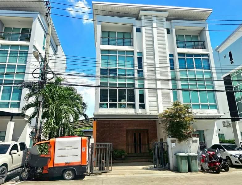 บิซ แกลเลอเรีย (Biz Galleria), กรุงเทพ, ถนนนวลจันทร์, นวลจันทร์, บึงกุ่ม, กรุงเทพ, 500 ตร.ม., สำนักงาน ขาย, โดย คุณ ณัจภสิญาค์ ศุภควัษฐ์กาญกุล (ณิชชา), 500409407 - DDproperty.com