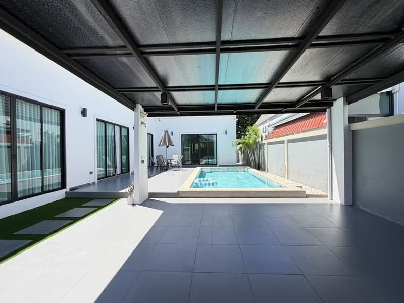Modern Pool Villa for Rent | Siam Country Club, Pattaya, Chon Buri (Pattaya), Nong Pru, Bang Lamung (Pattaya), Chon Buri (Pattaya), 3 Bedrooms, 210 sqm, Villa For Rent, by Pornpun Promlert, 500409408 - DDproperty.com