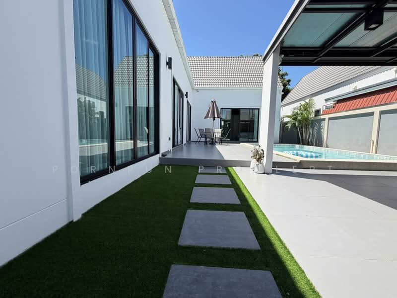 Modern Pool Villa for Rent | Siam Country Club, Pattaya, Chon Buri (Pattaya), Nong Pru, Bang Lamung (Pattaya), Chon Buri (Pattaya), 3 Bedrooms, 210 sqm, Villa For Rent, by Pornpun Promlert, 500409408 - DDproperty.com