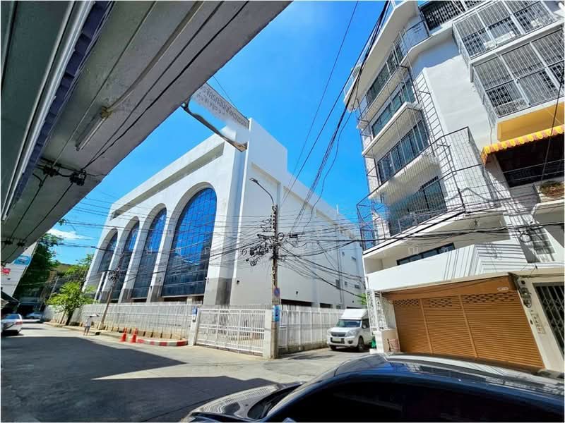 อาคารพาณิชย์ 5.5 ชั้น 20.1 ตร.ว. ใกล้ตลาดวรจักร หลังธนาคารกรุงเทพ สาขาวรจักร ซอยบ้านดอกไม้, Bangkok, ถนนวรจักร, Ban Bat, Pom Prap Sattru Phai, Bangkok, , 480 sqm, Shophouse For Sale, by คุณ ณัจภสิญาค์ ศุภควัษฐ์กาญกุล (ณิชชา), 500409421 - DDproperty.com