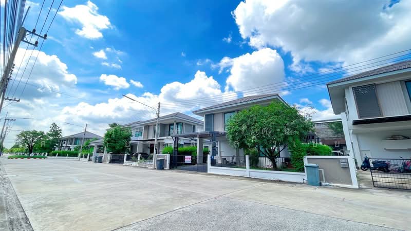 Patreeda Avenue Rangsit-Klong 2, Pathum Thani, Soi Rangsit-Nakhon Nayok 31, Khlong Song, Khlong Luang, Pathum Thani, 3 Bedrooms, 165 sqm, Single Detached House For Sale, by คุณ ศรินรัตน์ ศิรเกียรติสกุล (เป้ย), 500409430 - DDproperty.com
