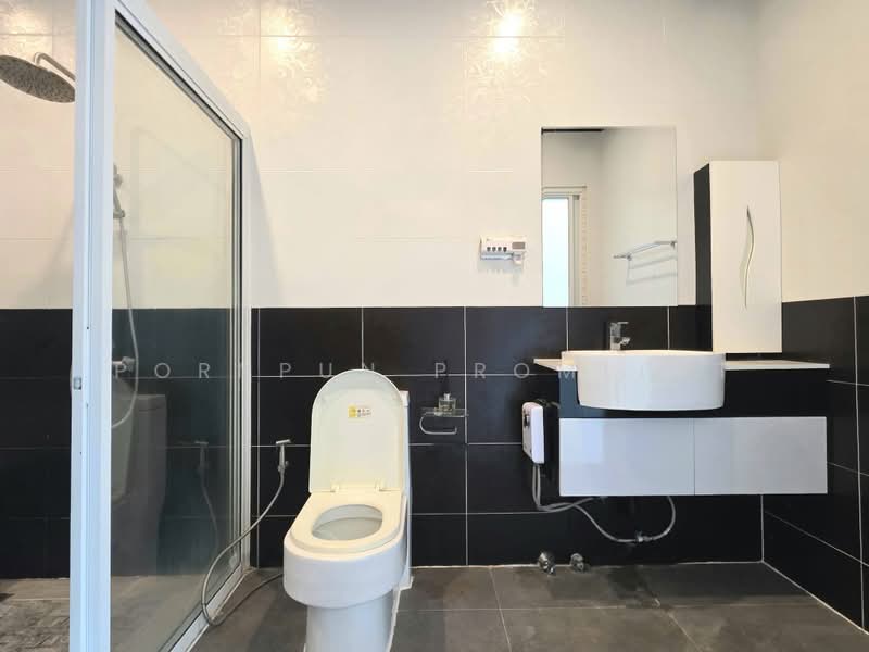 Private Pool Villa for Rent at Piam Mongkhon Village, Huai Yai, Pattaya, Chon Buri (Pattaya), Huai Yai, Bang Lamung (Pattaya), Chon Buri (Pattaya), 3 Bedrooms, 250 sqm, Villa For Rent, by Pornpun Promlert, 500409436 - DDproperty.com