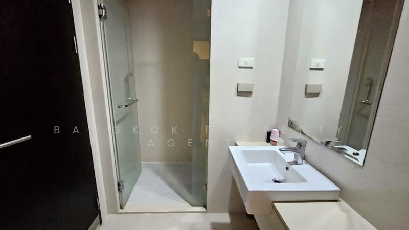 Le Luk Condominium, Bangkok, 1599 291 Sukhumvit Rd, Phra Kanong Nua, Watthana, Bangkok, 1 Bedroom, 50 sqm, Condo For Rent, by BANGKOK PROPERTY AGENTS, 500409462 - DDproperty.com