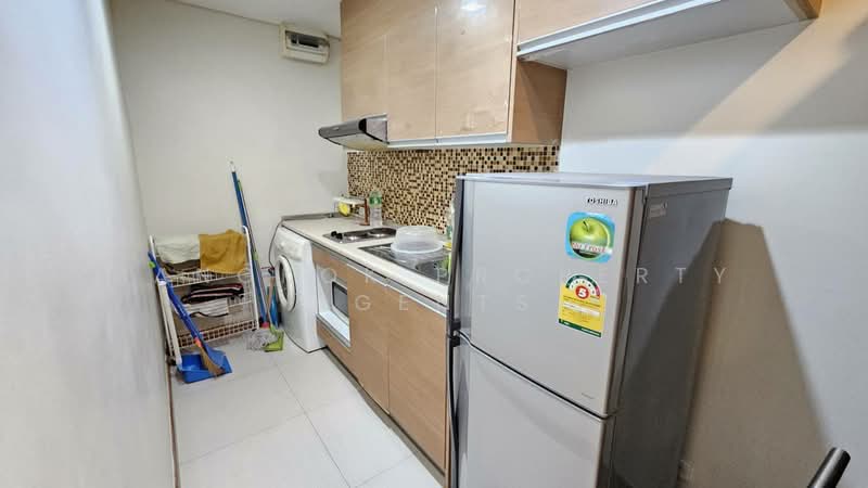 Le Luk Condominium, Bangkok, 1599 291 Sukhumvit Rd, Phra Kanong Nua, Watthana, Bangkok, 1 Bedroom, 50 sqm, Condo For Rent, by BANGKOK PROPERTY AGENTS, 500409462 - DDproperty.com