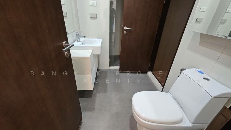 Le Luk Condominium, Bangkok, 1599 291 Sukhumvit Rd, Phra Kanong Nua, Watthana, Bangkok, 1 Bedroom, 52 sqm, Condo For Rent, by BANGKOK PROPERTY AGENTS, 500409469 - DDproperty.com