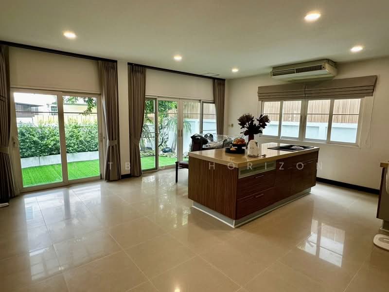 The Exclusive Pattanakarn 32, Bangkok, Suan Luang, Suan Luang, Bangkok, 3 Bedrooms, 300 sqm, Single Detached House For Sale, by Eastblue Horizon, 500409527 - DDproperty.com