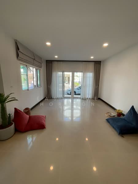 The Exclusive Pattanakarn 32, Bangkok, Suan Luang, Suan Luang, Bangkok, 3 Bedrooms, 300 sqm, Single Detached House For Sale, by Eastblue Horizon, 500409527 - DDproperty.com