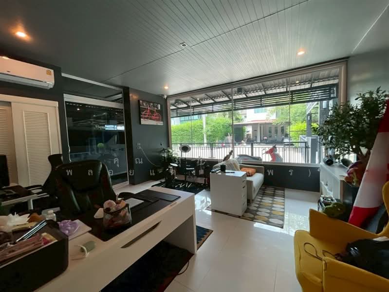 Habitia Vent, Bangkok, Panya Inthra Road, Sam Wa Tawan Tok, Khlong Sam Wa, Bangkok, 4 Bedrooms, 400 sqm, Single Detached House For Sale, by คุณ สุภัตรา พลอยแดง (แพร), 500409543 - DDproperty.com