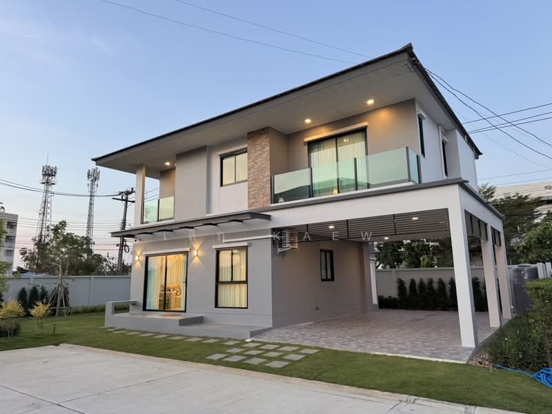 3 บ้านหลุดโอนราคาพิเศษ ไม่มีค่าส่วนกลาง ดาวน์ 0%, Bangkok, Bang Na, Bangkok, 4 Bedrooms, 200 sqm, Single Detached House For Sale, by Jhongkol Kaewrungruang, 500409547 - DDproperty.com
